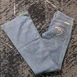 Premium Brand Frankie B Low Rise Bootcut Jean, size 4, light blue